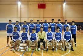 借其出色的 借其出色的